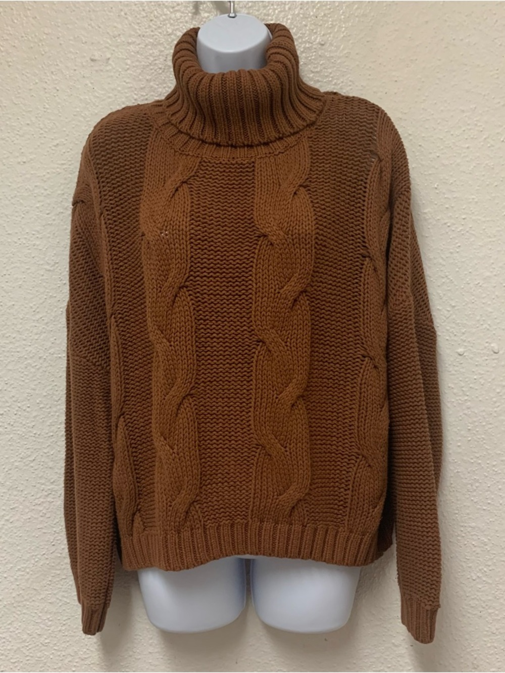 Drop Shoulder Cable Knit Turtleneck Chunky Sweater Women’s Sz M Brown Camel